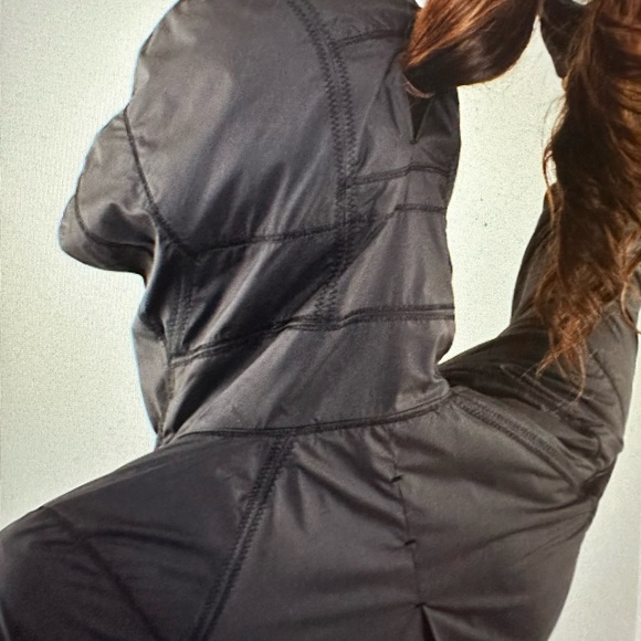 Lululemon Sea Stripe Mint Moment Black Jacket - Picture 4 of 7